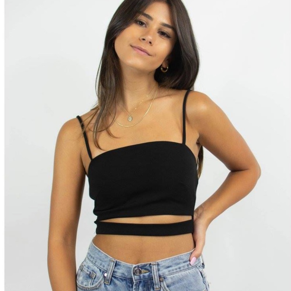 Black tank crop